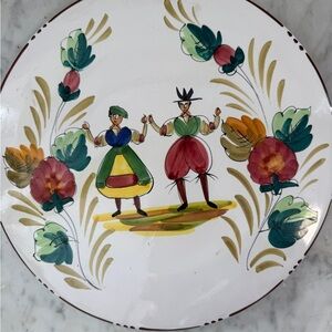 Vintage Italian Majolica hand painted decorative plate folk art dancing couple